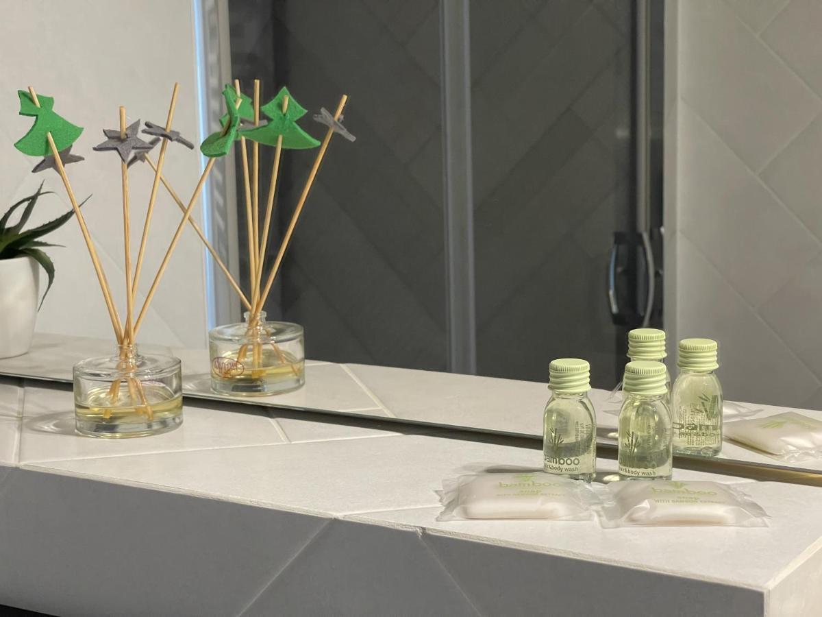 Prymasa Tysiaclecia 83A By Aparthouse Apartman Varsó Kültér fotó