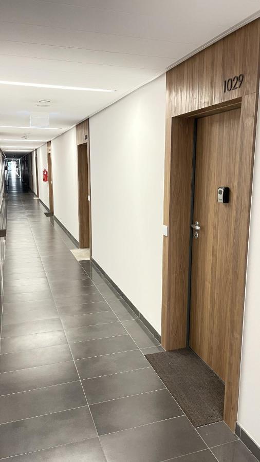 Prymasa Tysiaclecia 83A By Aparthouse Apartman Varsó Kültér fotó